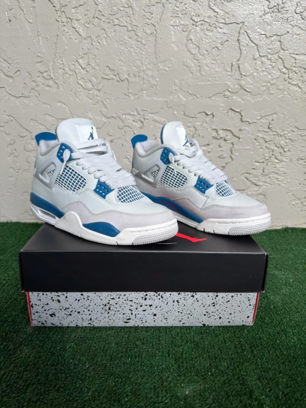 Air Jordan 4 Men's White and Blue Retro Sneakers